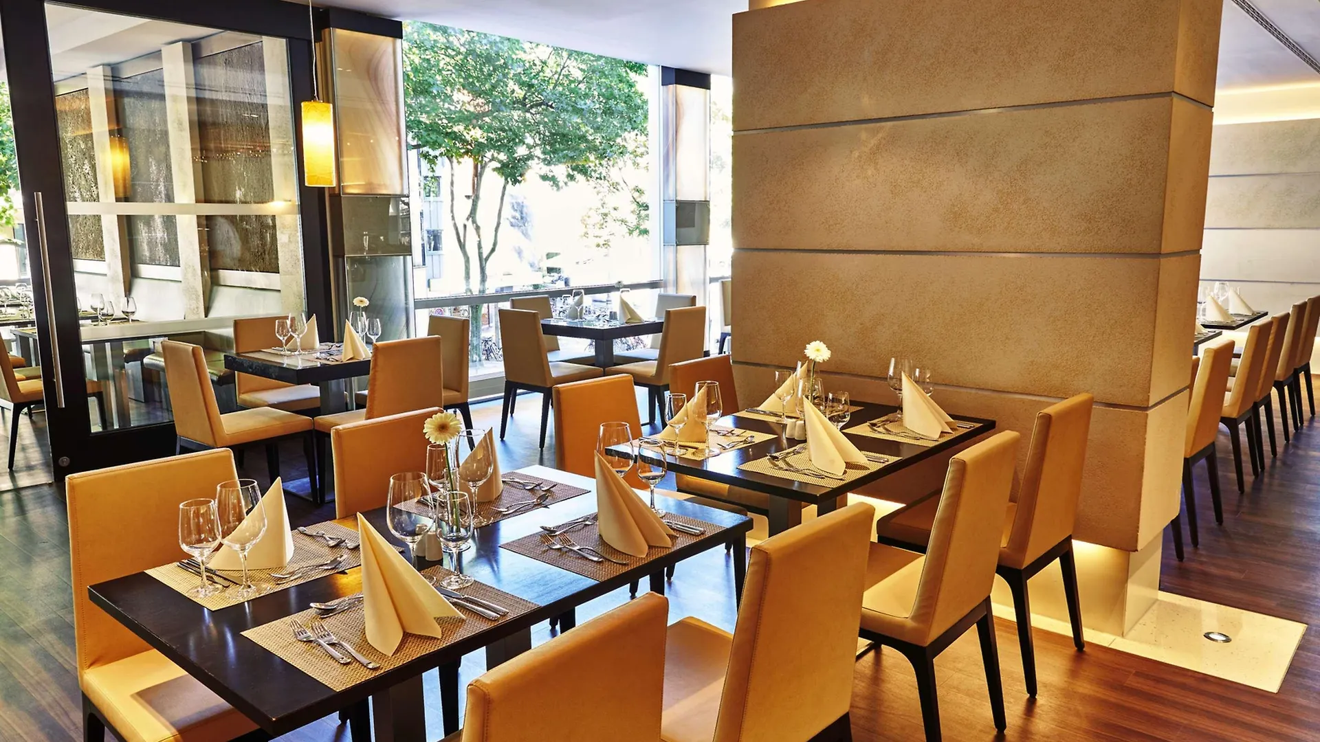****  Steigenberger Hotel Koln Tyskland